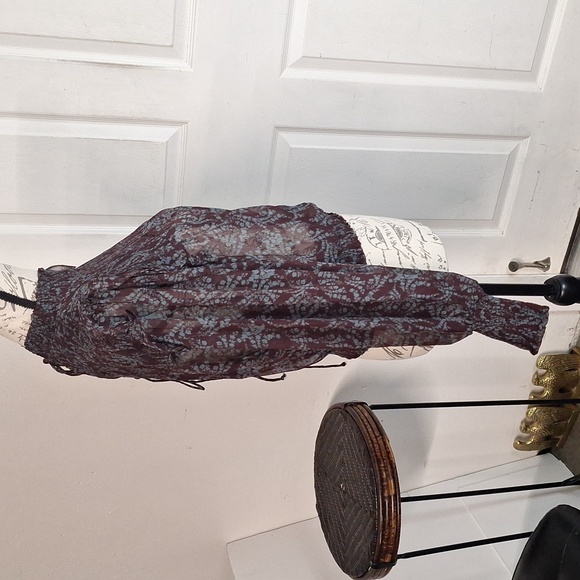 Olivaceous Floral Bell Sleeve Blouse Women M New - Picture 8 of 8